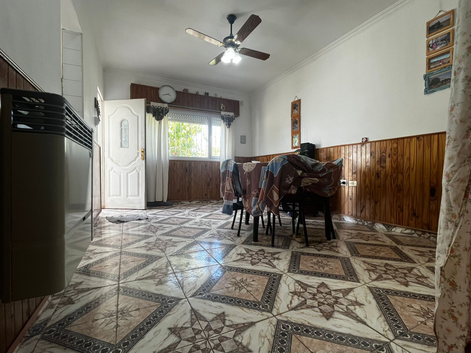 Imagen de Casa con departamento - Barrio Oeste 